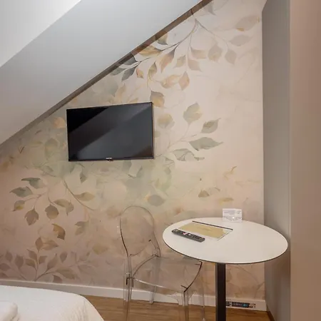 Le Di Marta - My Little Turin